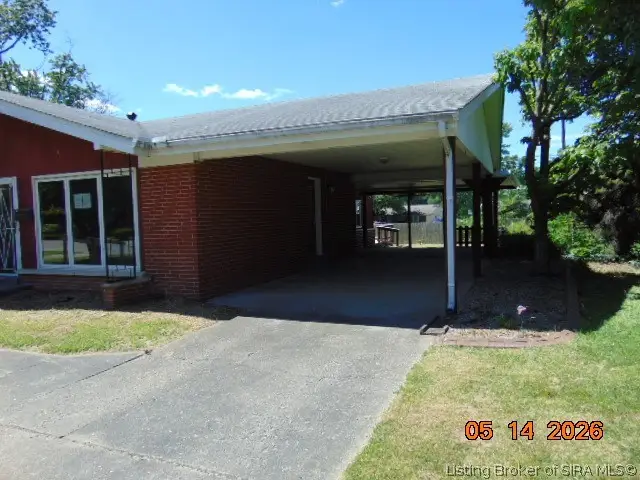 835 W Larkspur Drive, Jeffersonville, IN 47130 - #2