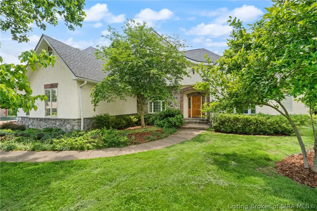 1008 Fox Hunters Pt, New Albany, IN 47150 - #1