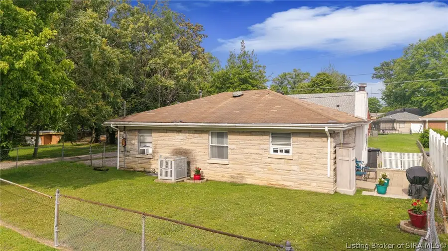 143 N Patterson Avenue, Clarksville, IN 47129 - #2