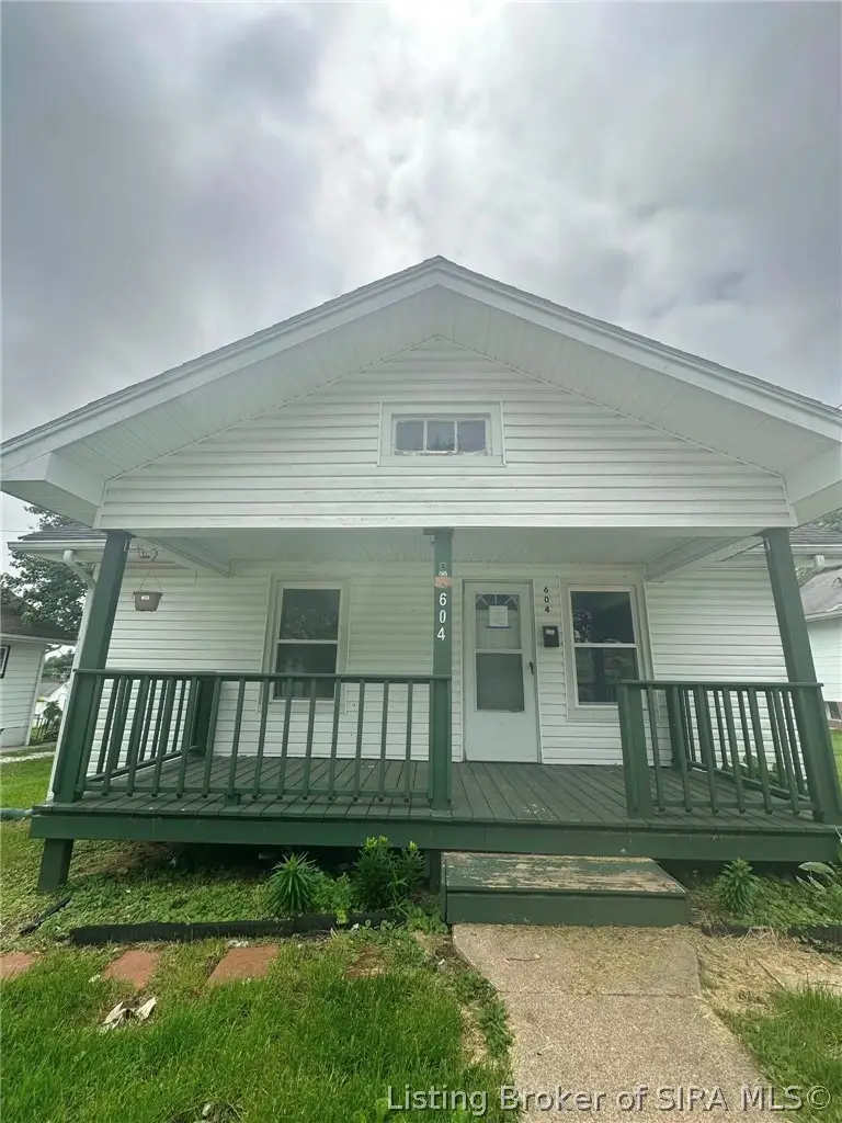604 W Bristol Street, Salem, IN 47167 - #1