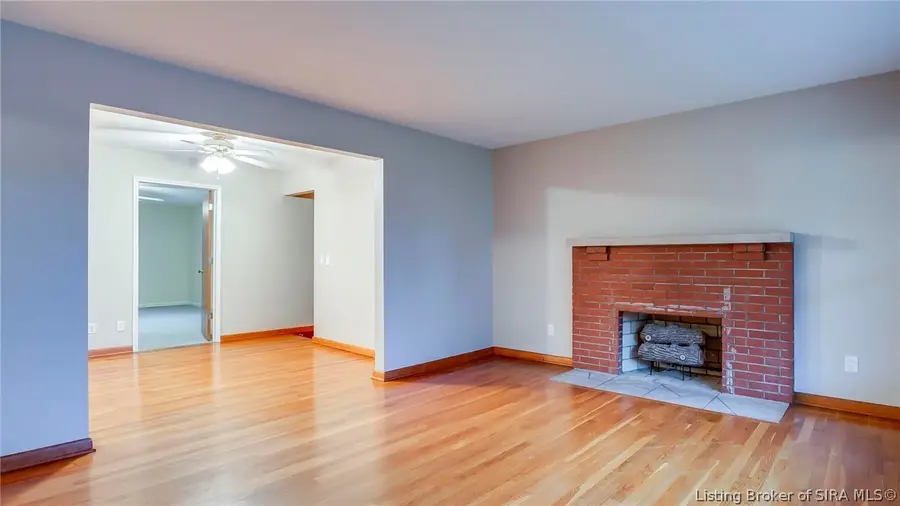 114 E Flamingo Drive, Jeffersonville, IN 47129 - #2
