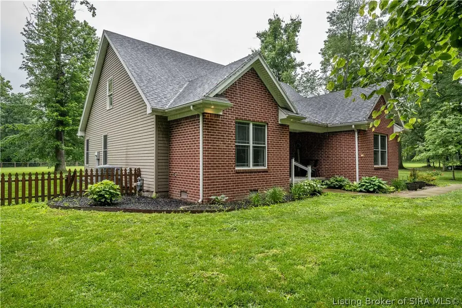1797 W Wisteria Lane, Scottsburg, IN 47170 - #2