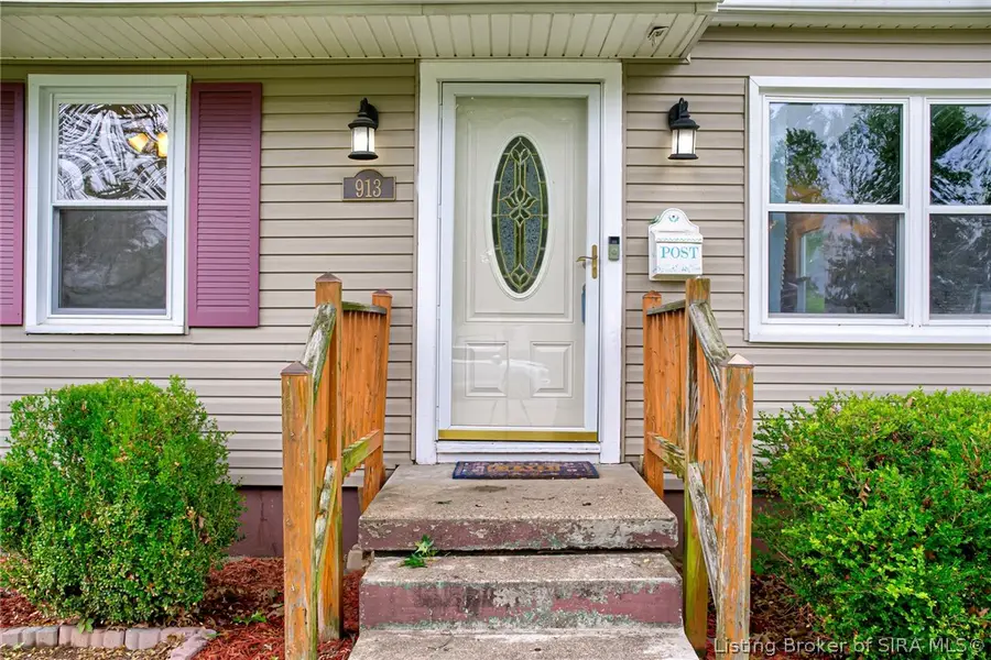 913 Holly Drive, Jeffersonville, IN 47130 - #3