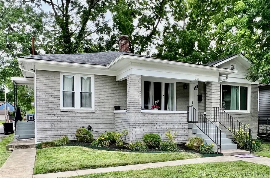 718 E Court Avenue, Jeffersonville, IN 47130 - #3