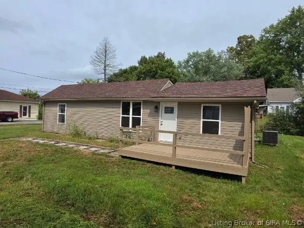 50 S Water Street, Pekin, IN 47165