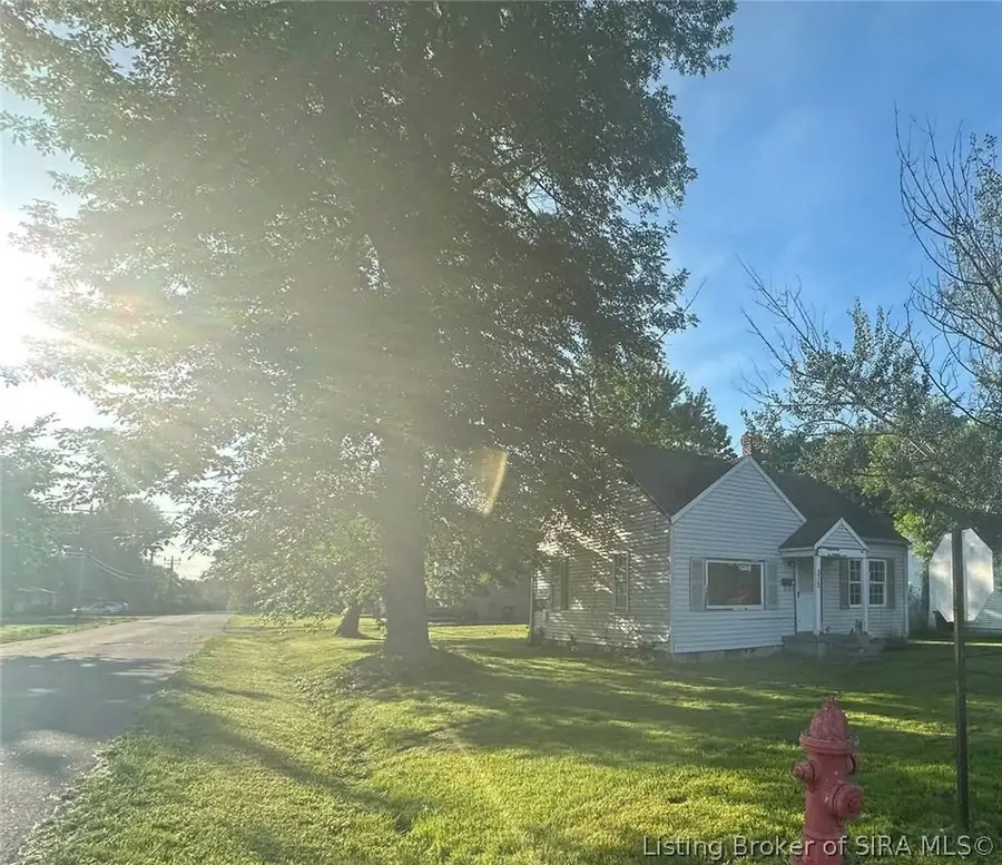 315 S Third Street, Austin, IN 47102 - #2