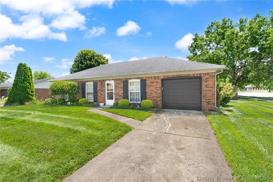 2402 Bishop Road, Jeffersonville, IN 47130 - #2
