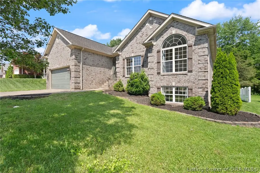 2620 Tanner Drive, Sellersburg, IN 47172 - #2