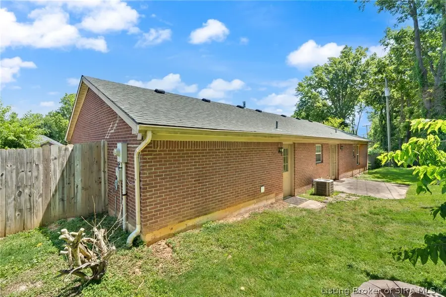 61 Wolfe Trace Ct, New Albany, IN 47150 - #3