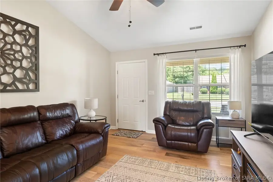 1112 Bluegrass Trail, Jeffersonville, IN 47130 - #3