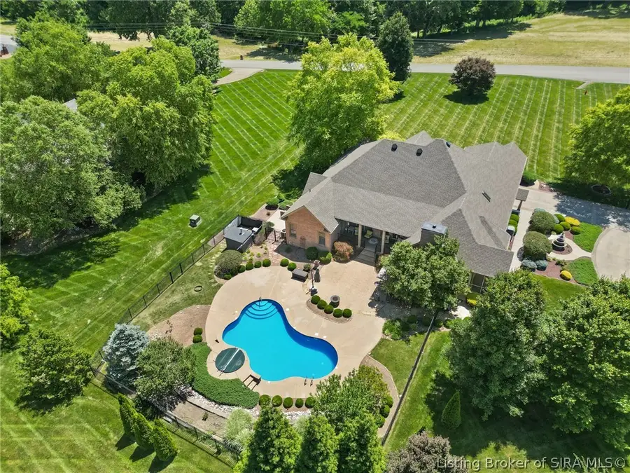 6000 English Court, Floyds Knobs, IN 47119 - #2