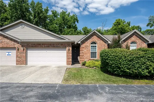 807 S Indiana Avenue #6, Sellersburg, IN 47172