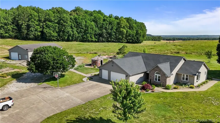2383 W County Road 275 S, Vallonia, IN 47281 - #2