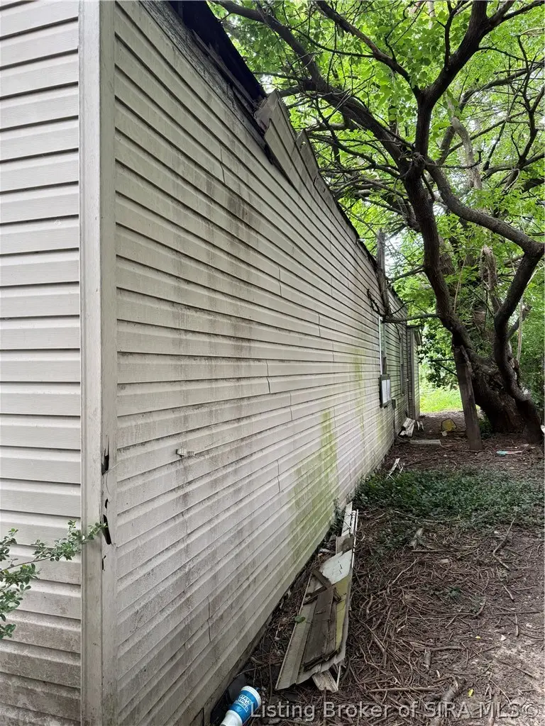 327 Galt Street, New Albany, IN 47150 - #2