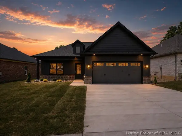 4622 Red Tail Ridge, Jeffersonville, IN 47130