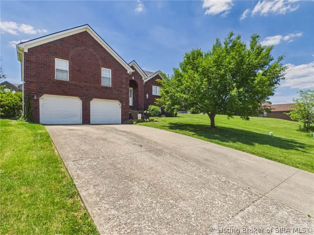 3114 Heritage Heights Way, Jeffersonville, IN 47130 - #1