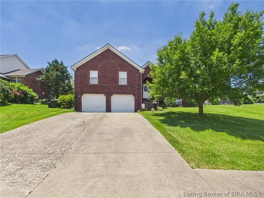 3114 Heritage Heights Way, Jeffersonville, IN 47130 - #3