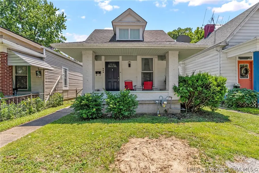 946 E Maple Street, Jeffersonville, IN 47130 - #2