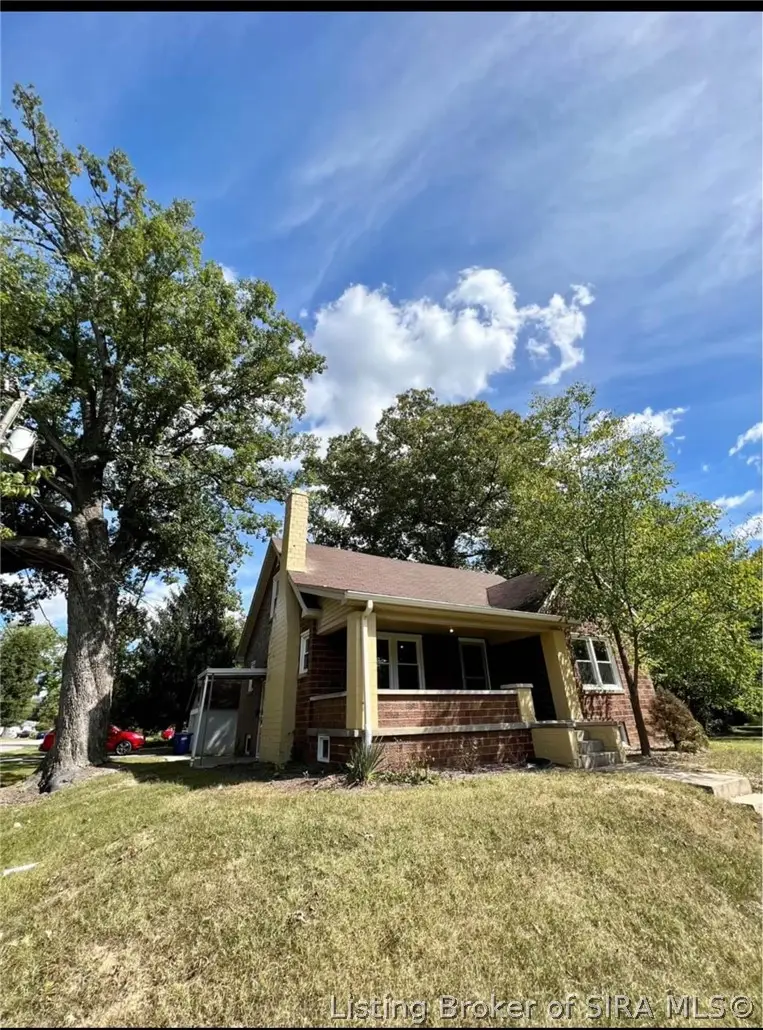343 Villa Drive, Sellersburg, IN 47172 - #2