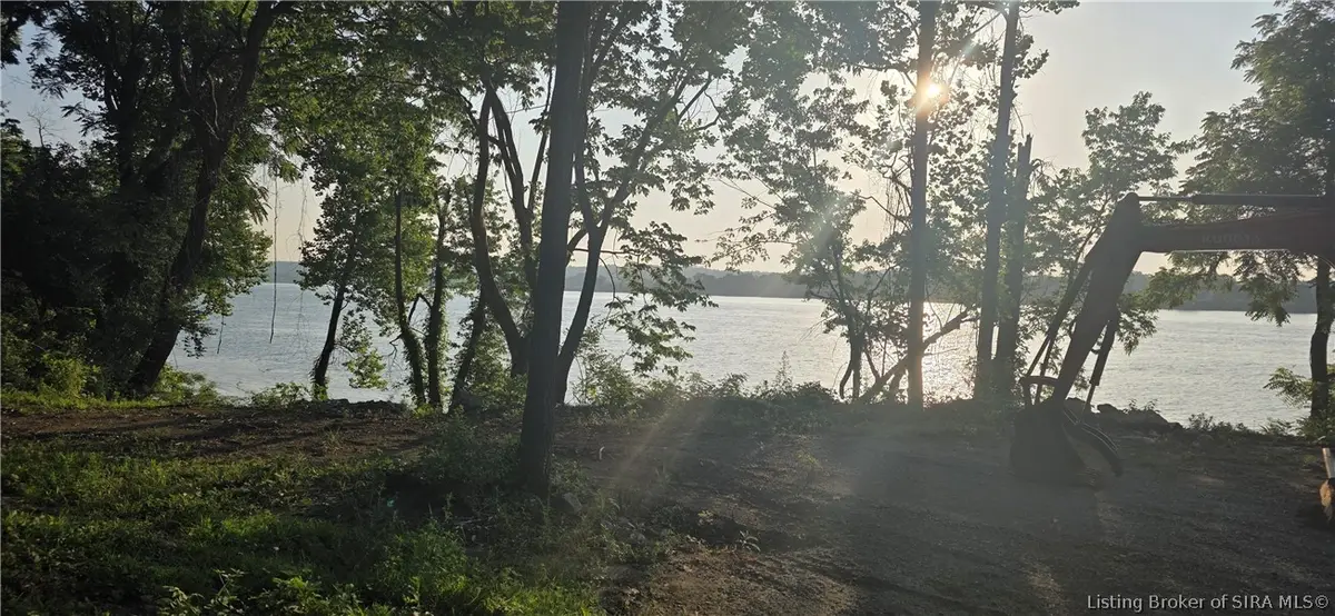 5613 Upper River Road, Jeffersonville, IN 47130 - #1