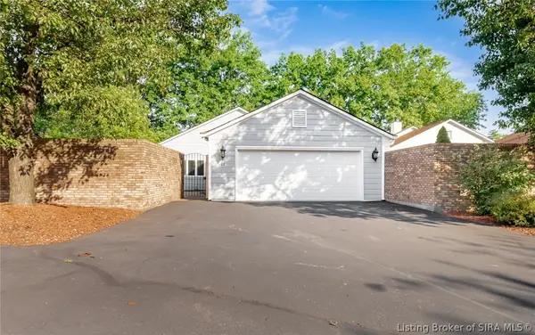 21 Lily Run, Jeffersonville, IN 47130