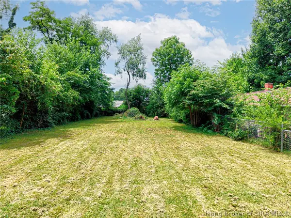 1013 Coots Avenue, Jeffersonville, IN 47130