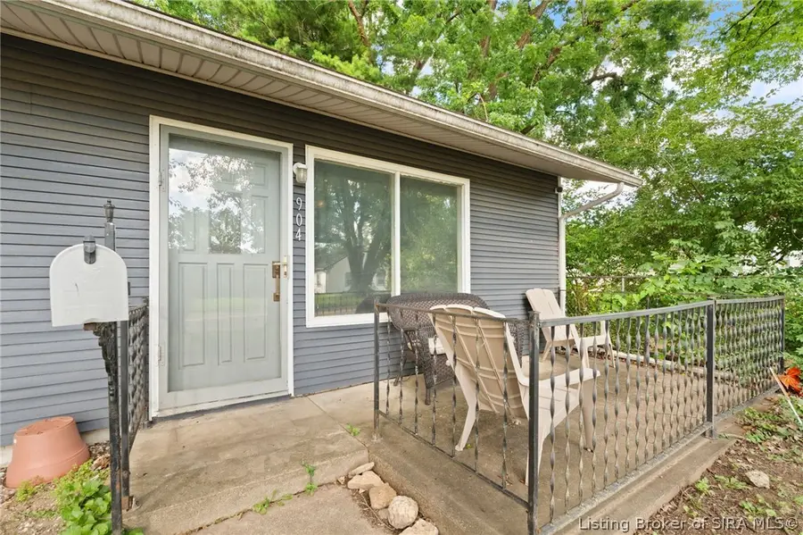 904 Springdale Drive, Jeffersonville, IN 47130 - #2
