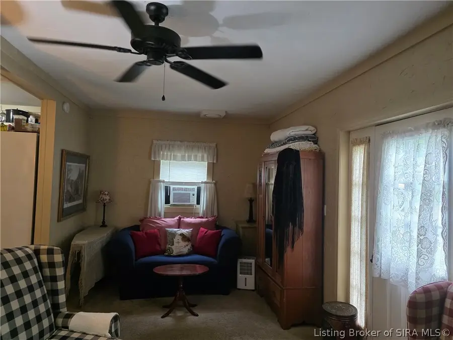 1041 W Main Street, Madison, IN 47250 - #3