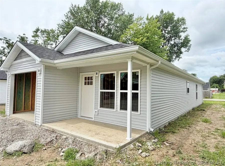 378 S Washington Street, Scottsburg, IN 47170 - #3