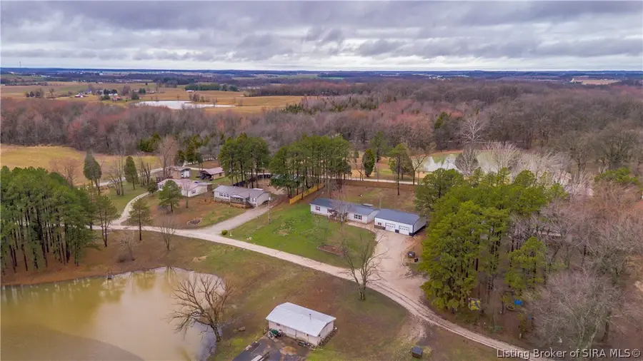 11443 S Whispering Pine Road, Huntingburg, IN 47542 - #2