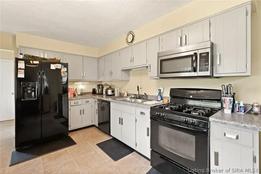 4012 Melvyn Drive, New Albany, IN 47150 - #3