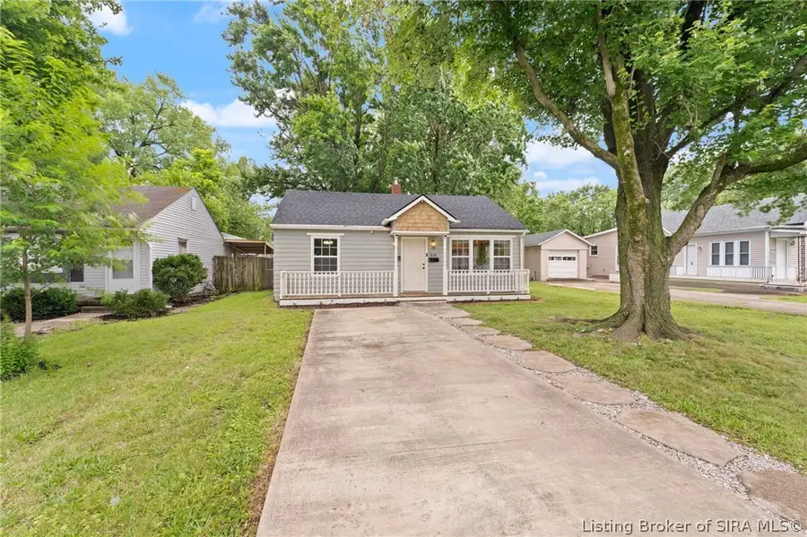 926 E 8th Street, Jeffersonville, IN 47130 - #2
