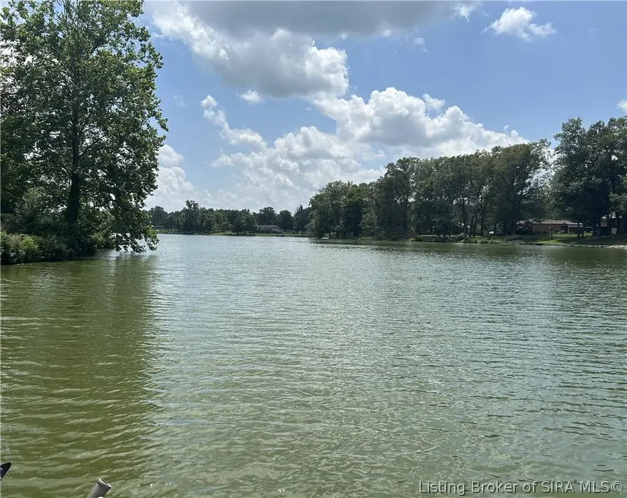 435 N Lakeside Drive, Madison, IN 47250 - #3