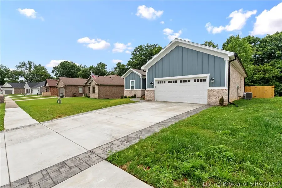 422 Pine Drive Circle, Henryville, IN 47126 - #2