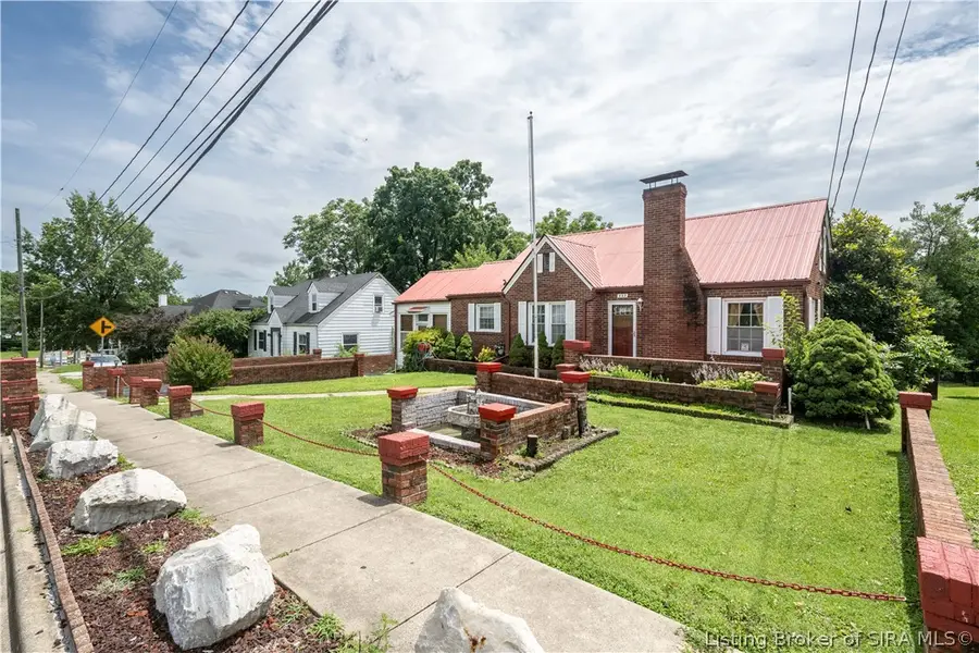 632 E Daisy Lane, New Albany, IN 47150 - #2