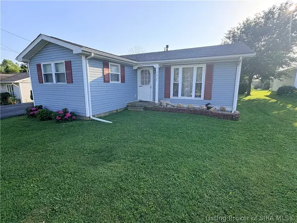 202 Willow, Salem, IN 47167