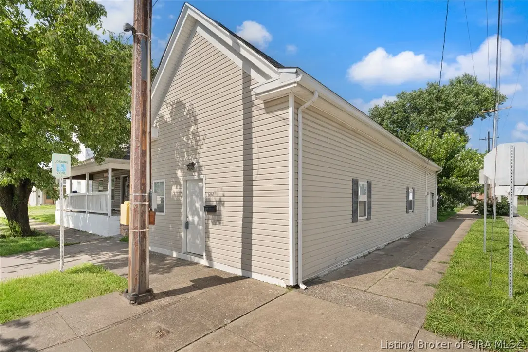 602 E 8th Street, New Albany, IN 47150 - #1