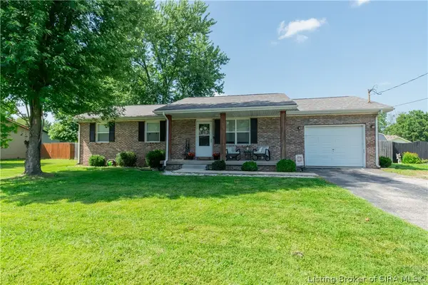 958 York Road, Scottsburg, IN 47170