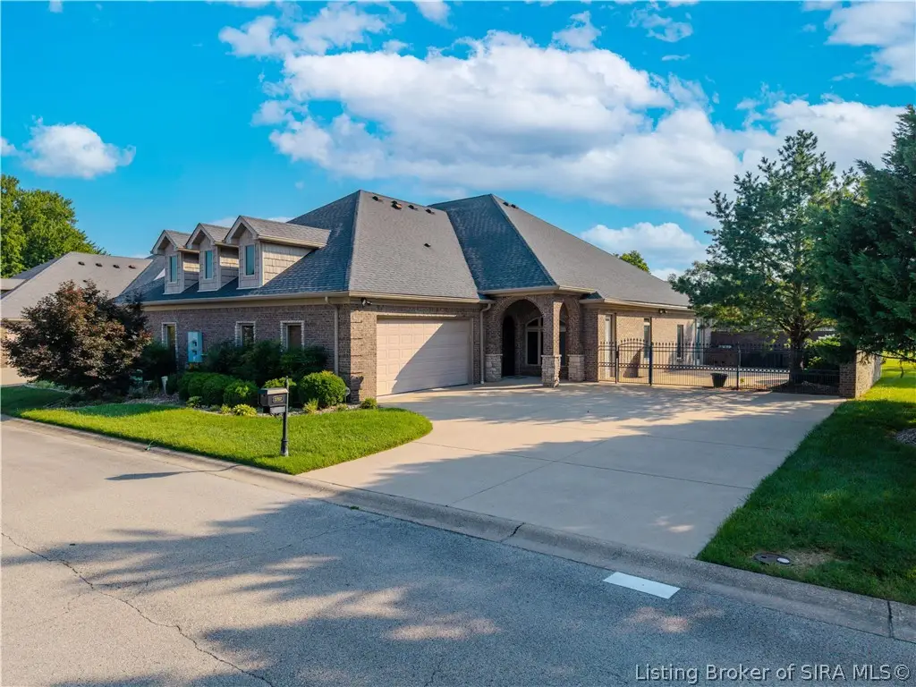 3707 Riverwalk Court, Jeffersonville, IN 47130 - #1
