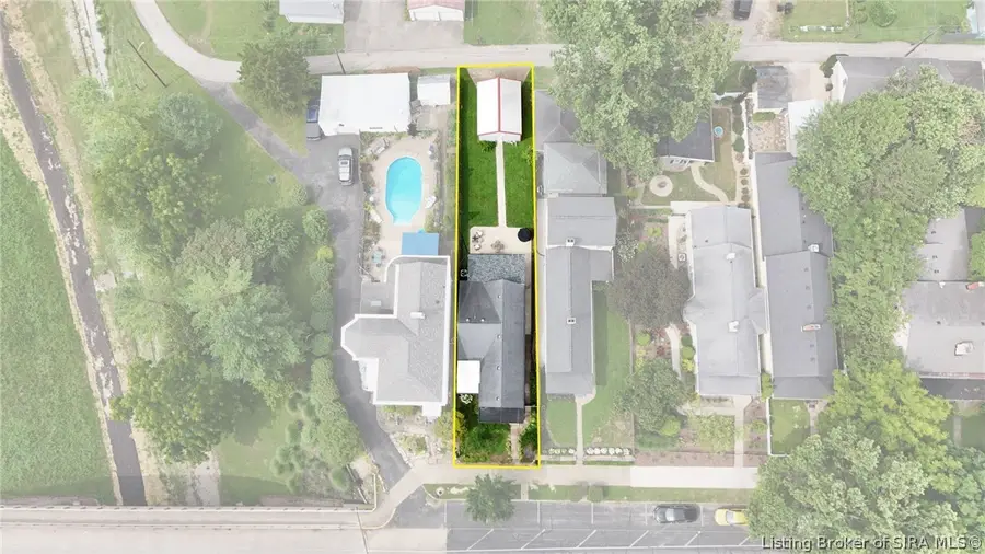 952 W Main Street, Madison, IN 47250 - #3