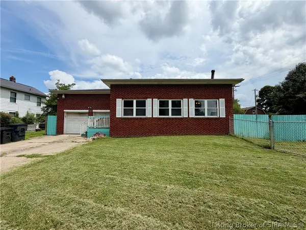 2218 Fairmont Avenue, New Albany, IN 47150