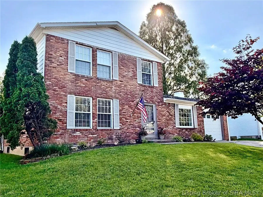 1010 Woodbourne Drive, New Albany, IN 47150 - #2