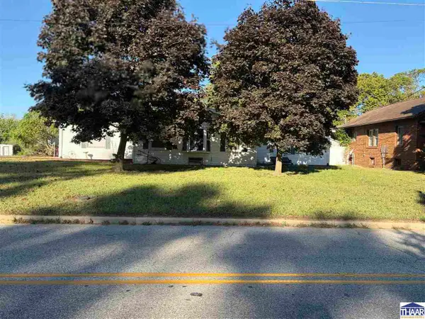 1720 N 1st Street, Terre Haute, IN 47804