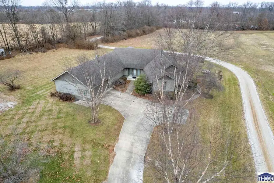 2366 E Eaton Drive, Terre Haute, IN 47802 - #3