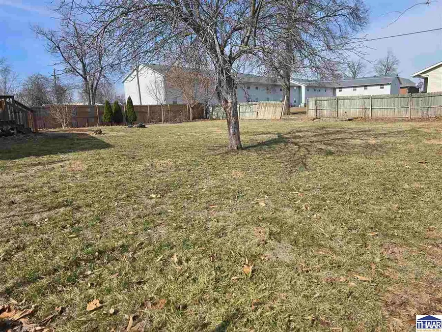 820 E Sunset Pike Drive, Terre Haute, IN 47802 - #3