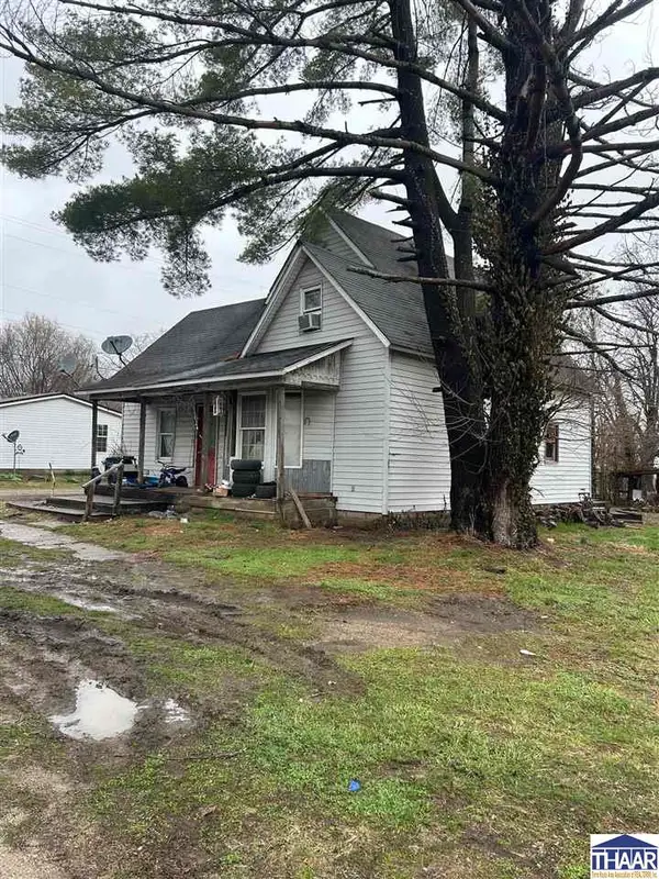206 E HACKETT, CARLISLE, IN 47838