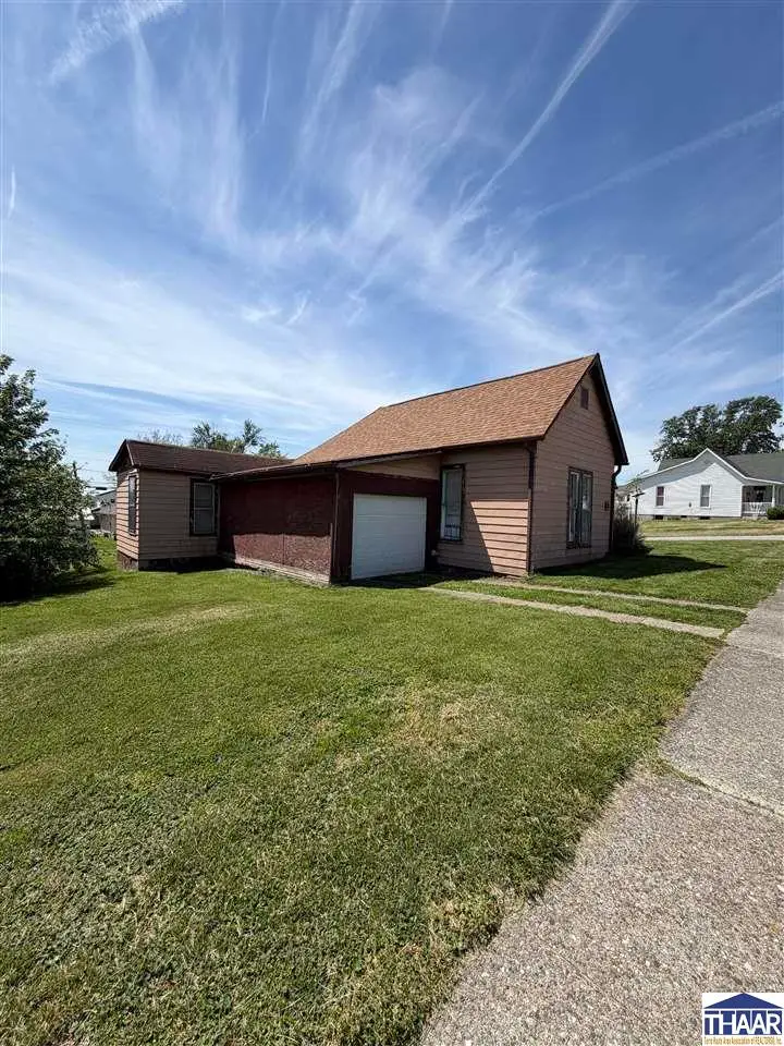 201 E John Street, Washington, IN 47501 - #2