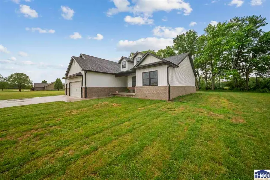 3404 S Haven Drive, Terre Haute, IN 47802 - #3