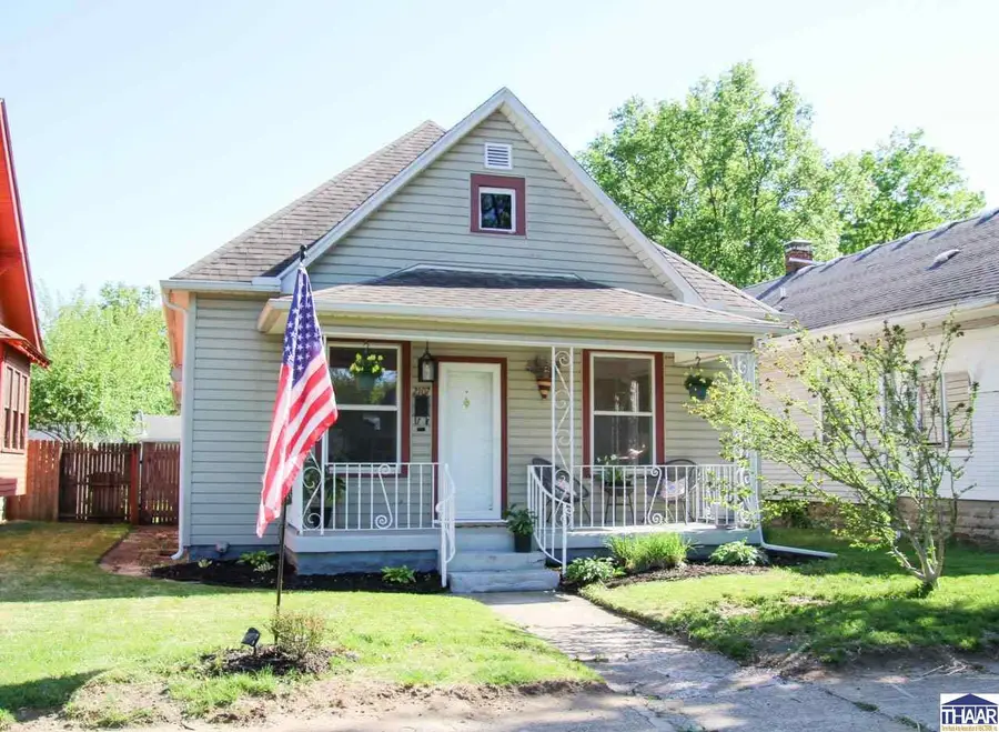 2107 College, Terre Haute, IN 47803 - #2