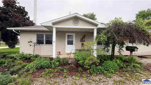 130 Hawthorne Street, Dana, IN 47847